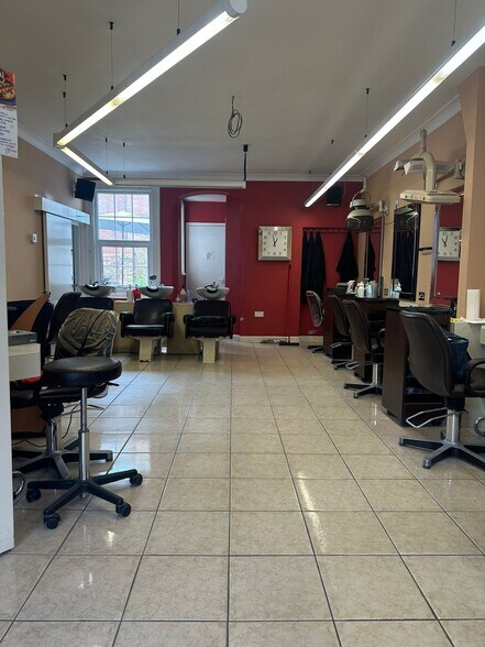 74 Tavistock St, Bedford à vendre - Photo intérieure - Image 2 de 6