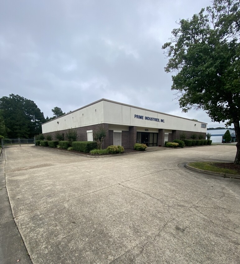 525 Central Dr, Virginia Beach, VA for sale Building Photo- Image 1 of 8
