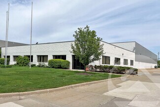Plus de détails pour 33472 Sterling Ponds Blvd, Sterling Heights, MI - Industriel à louer