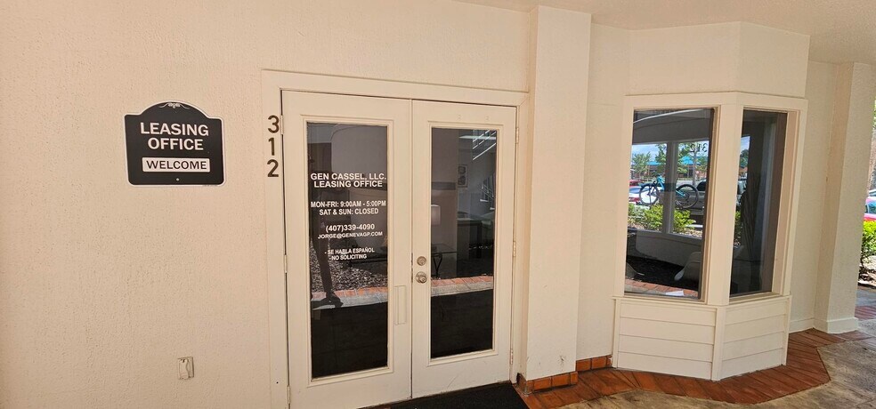218-384 Wilshire Blvd, Casselberry, FL à louer - Photo du bâtiment - Image 3 de 26