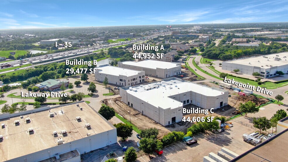 1980 Lakepointe Dr, Lewisville, TX à vendre - Photo du bâtiment - Image 2 de 3