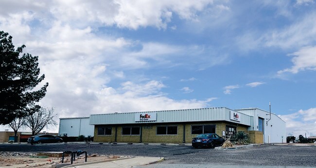 Plus de détails pour 4062 E Industry Dr, Sierra Vista, AZ - Industriel à louer