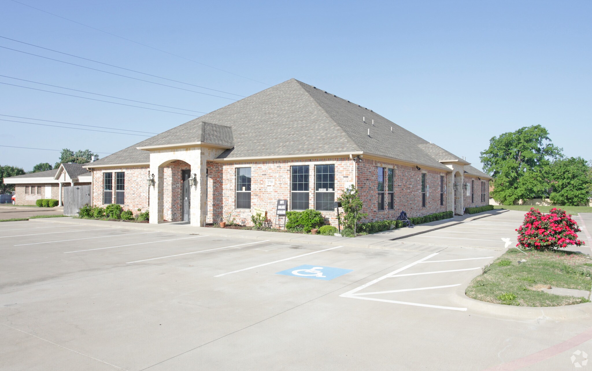 2719 Northridge Dr, Bedford, TX à louer Photo du bâtiment- Image 1 de 4