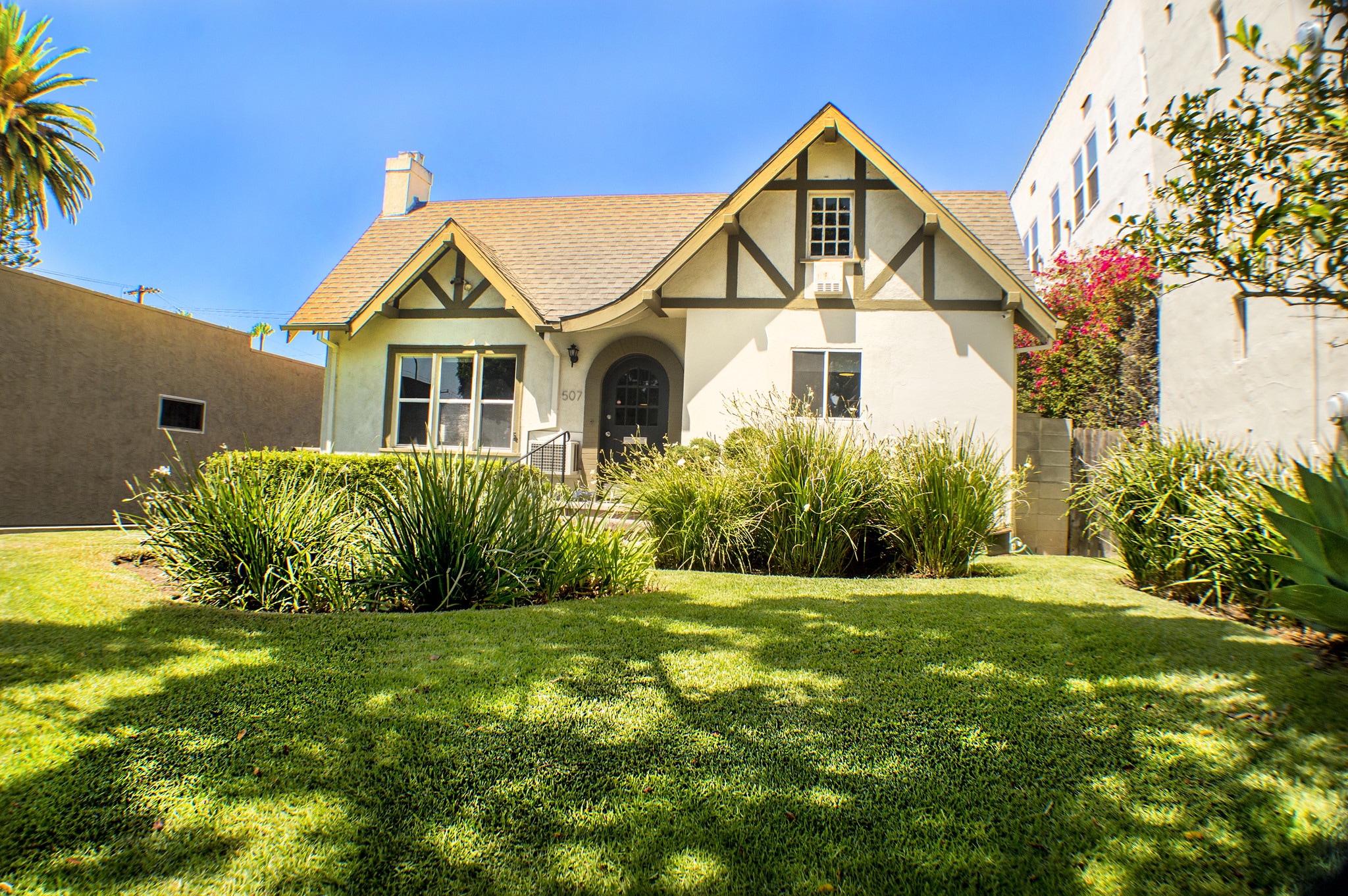 507 N Larchmont Blvd, Los Angeles, CA for sale Primary Photo- Image 1 of 8