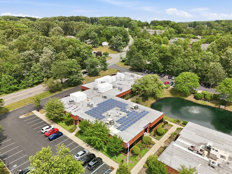 200 Mineral Springs Rd, Rockaway, NJ à vendre - Photo du bâtiment - Image 2 de 38
