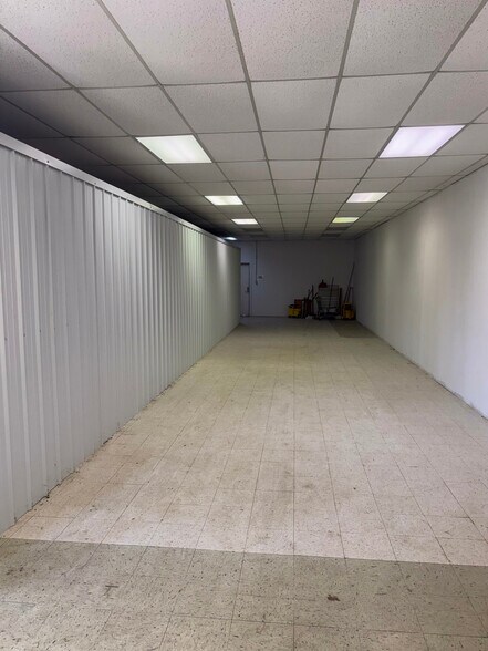 111 Bowie St, De Kalb, TX à vendre - Photo du bâtiment - Image 2 de 20