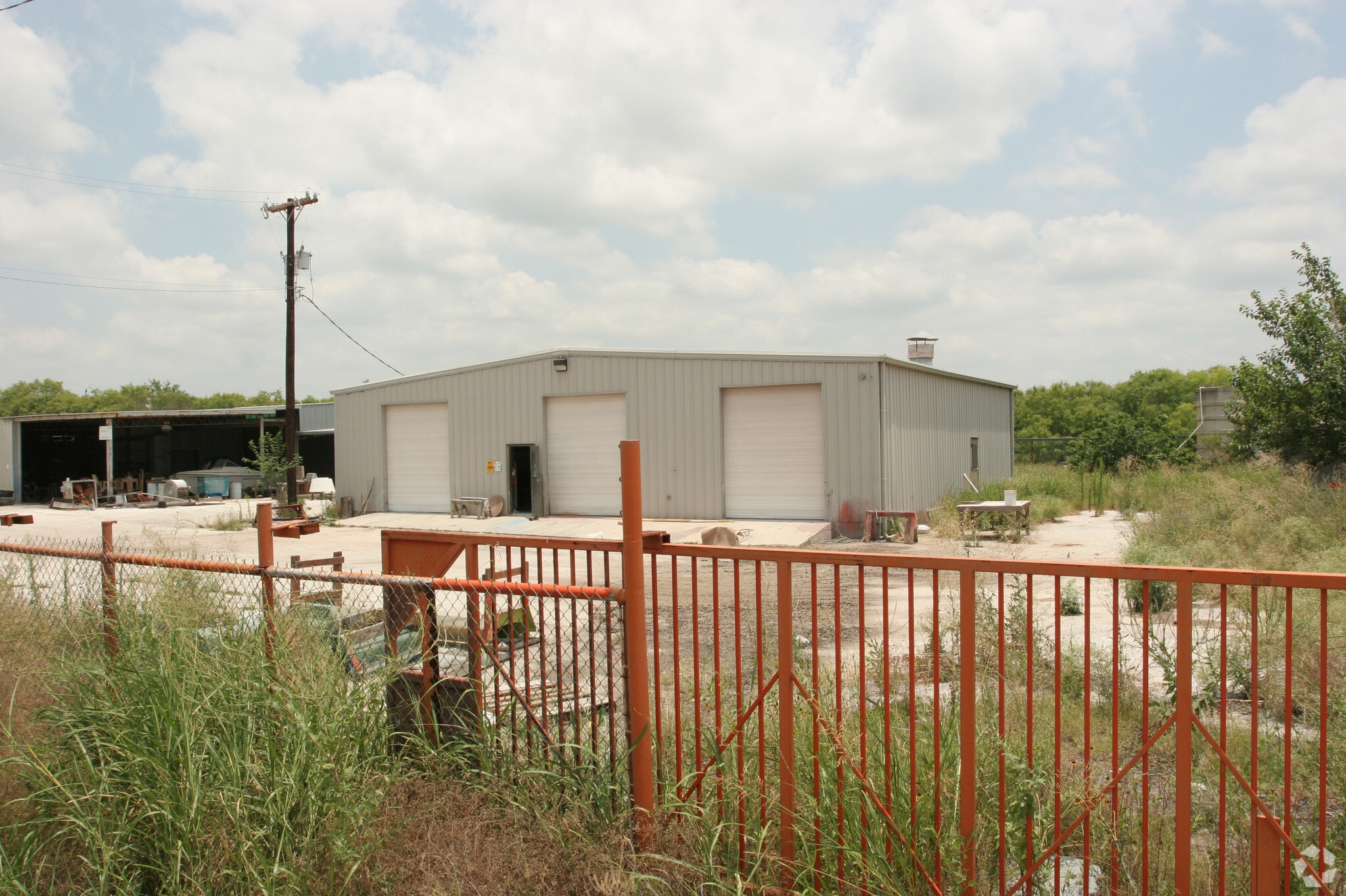 11390 Old Corpus Christi, San Antonio, TX for sale Primary Photo- Image 1 of 39