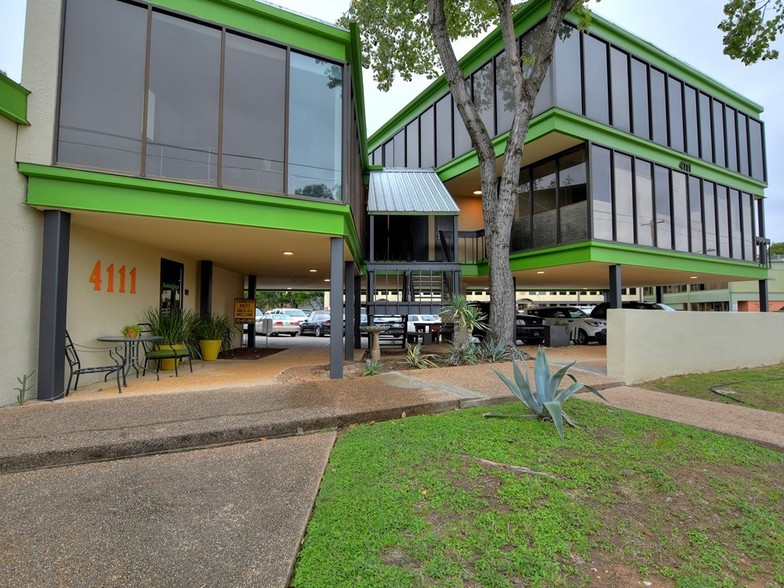 4111 Medical Pky, Austin, TX for lease - Building Photo - Image 1 of 12