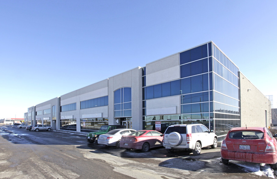 6221 Highway 7, Vaughan, ON à louer - Photo principale - Image 1 de 4