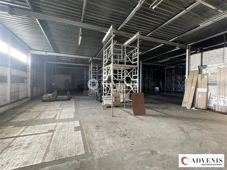 Flex in Bordeaux for lease - Building Photo - Image 2 of 8