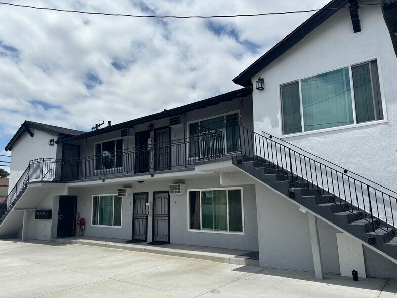 13052 Rockinghorse Rd, Garden Grove, CA à vendre - Photo du bâtiment - Image 2 de 8