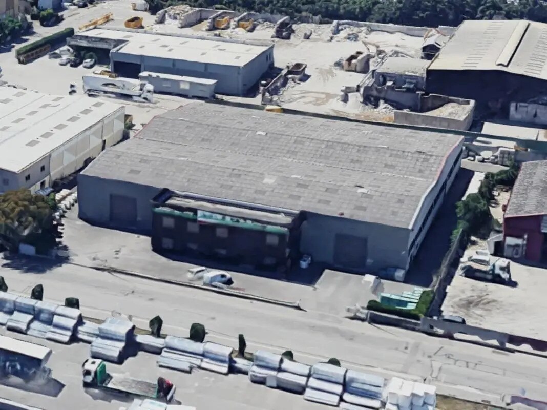 Office in Vaulx-en-Velin for lease Aerial- Image 1 of 8