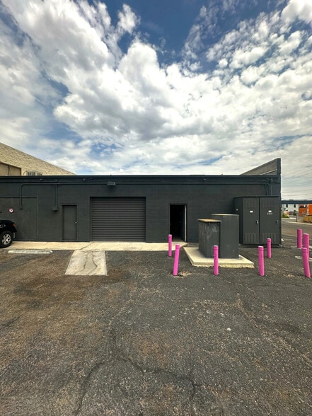 4131 W Oquendo Rd, Las Vegas, NV for sale - Building Photo - Image 2 of 7
