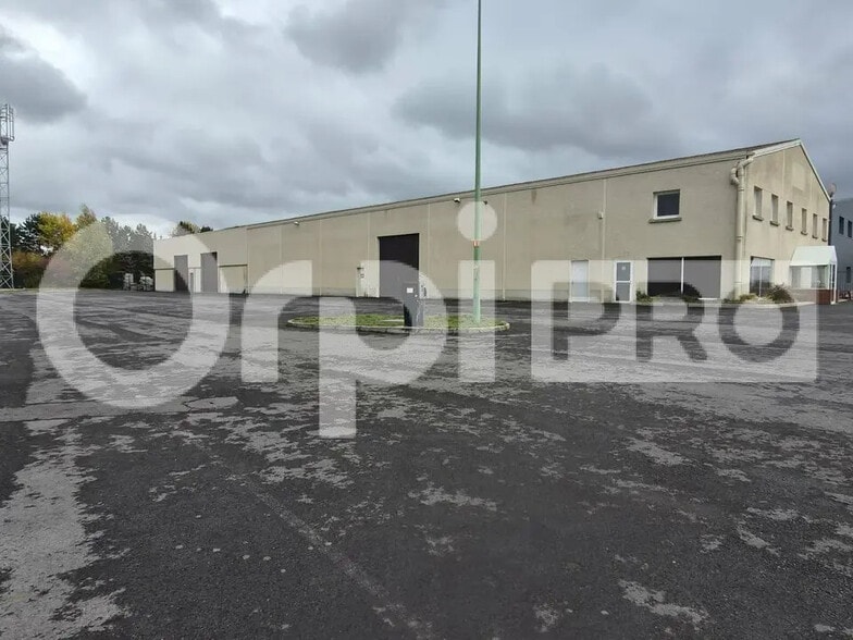 Flex in Reims for lease - Building Photo - Image 2 of 12