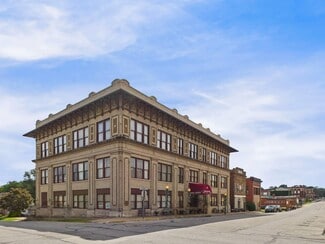 Plus de détails pour 619 Blondeau St, Keokuk, IA - Bureau à vendre