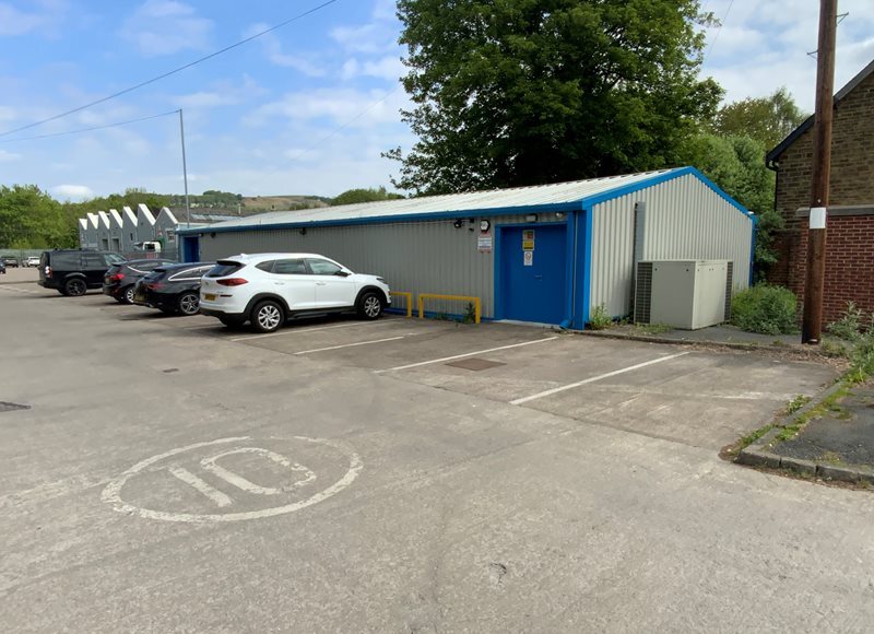 Hirst Wood Rd, Shipley à louer - Photo principale - Image 1 de 1