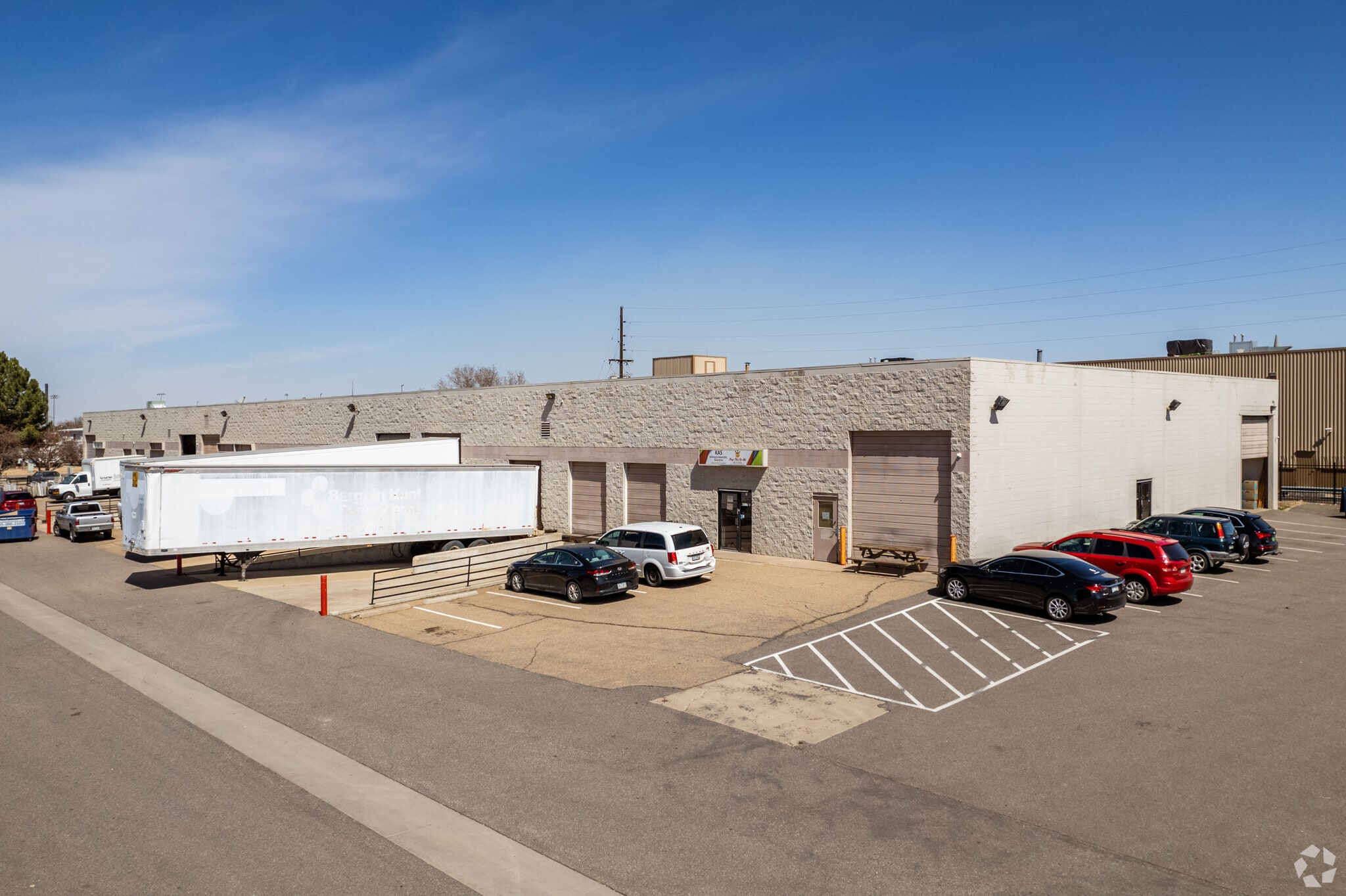 6100 E 58th Ave, Commerce City, CO for lease Primary Photo- Image 1 of 22