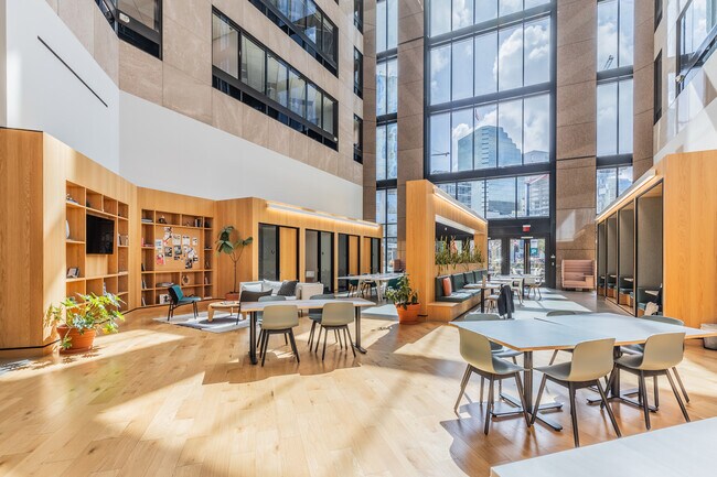 Plus de détails pour 1420 Kettner Blvd, San Diego, CA - Coworking à louer