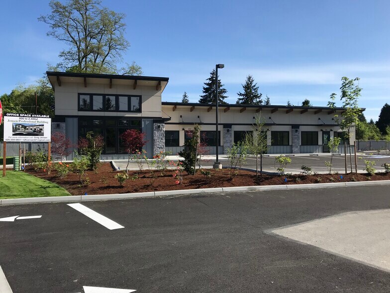 12421 State Ave, Marysville, WA à louer - Photo du bâtiment - Image 2 de 14