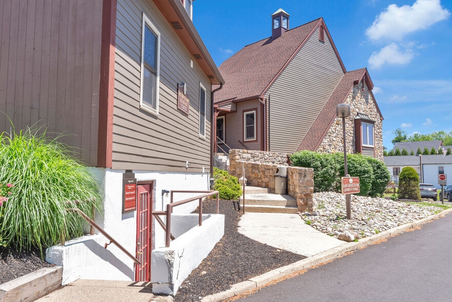 95 Almshouse Rd, Richboro, PA à vendre - Photo du bâtiment - Image 3 de 23