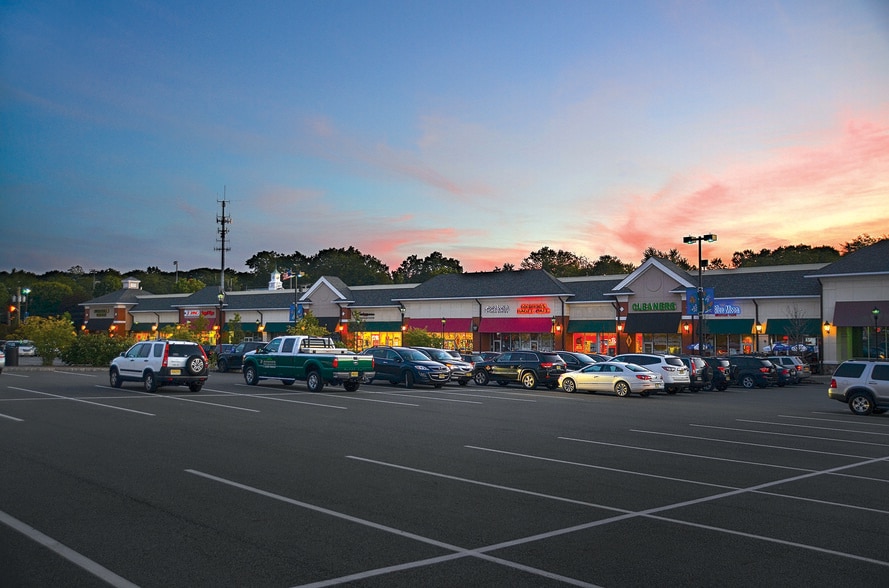 325-337 Franklin Ave, Wyckoff, NJ for lease - Building Photo - Image 2 of 5