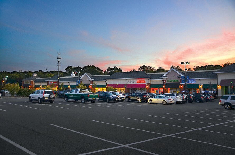 325-337 Franklin Ave, Wyckoff, NJ à louer - Photo du bâtiment - Image 2 de 5