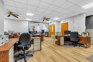 Plus de détails pour 222 Outwater Ln, Garfield, NJ - Bureau, Local d'activités à louer