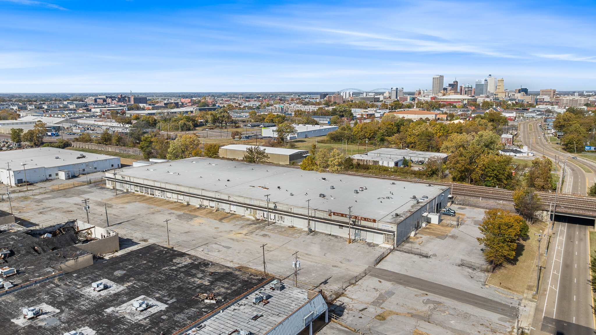 761-795 S Danny Thomas Blvd, Memphis, TN for lease Primary Photo- Image 1 of 12
