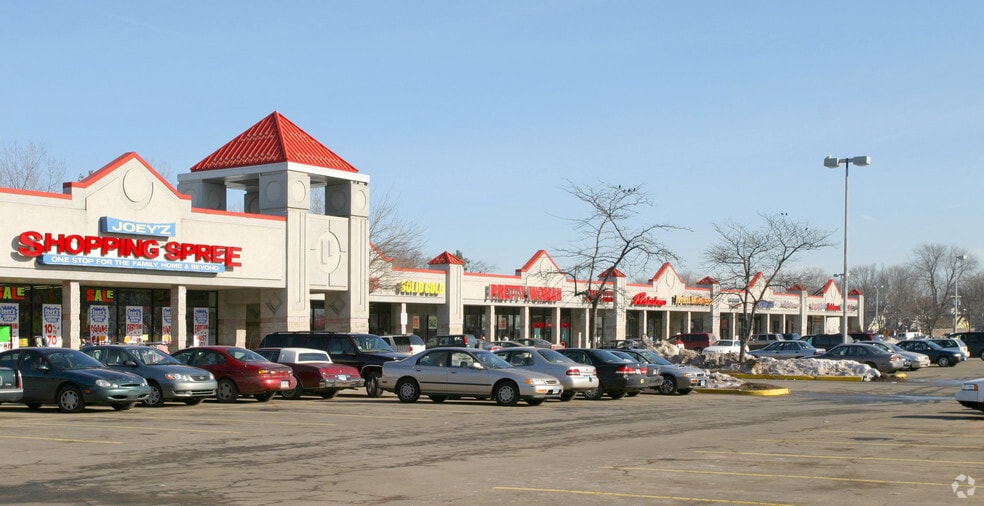 45 Kane St, West Hartford, CT for lease - Building Photo - Image 3 of 11