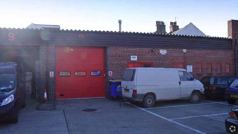 Roedean Rd, Brighton à louer - Photo du bâtiment - Image 2 de 9