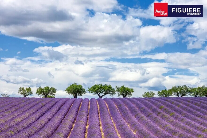 Commerce de détail dans Aix-en-Provence à louer - Photo du bâtiment - Image 3 de 4