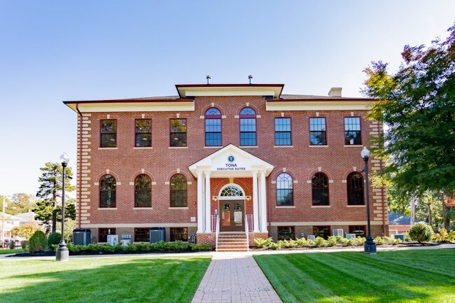 Plus de détails pour 54 Hudson St, Freehold, NJ - Bureau à louer