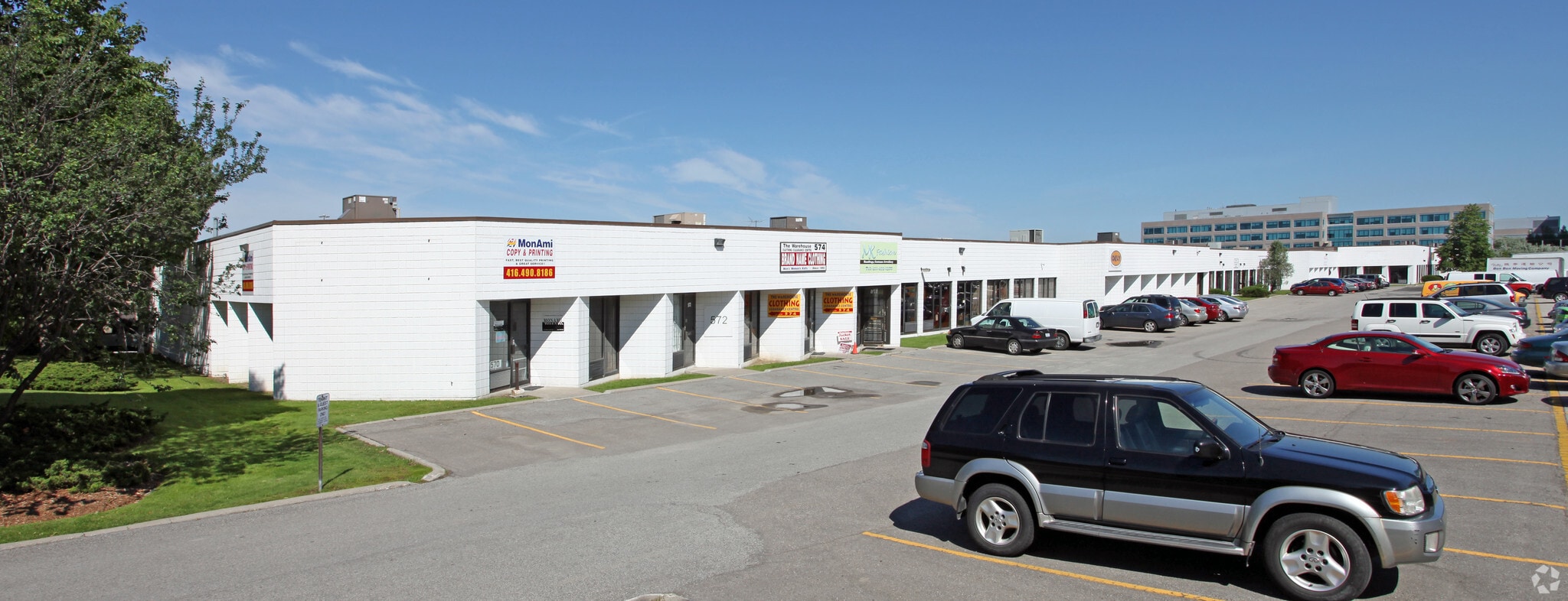 570-620 Gordon Baker Rd, Toronto, ON à louer Photo principale- Image 1 de 3