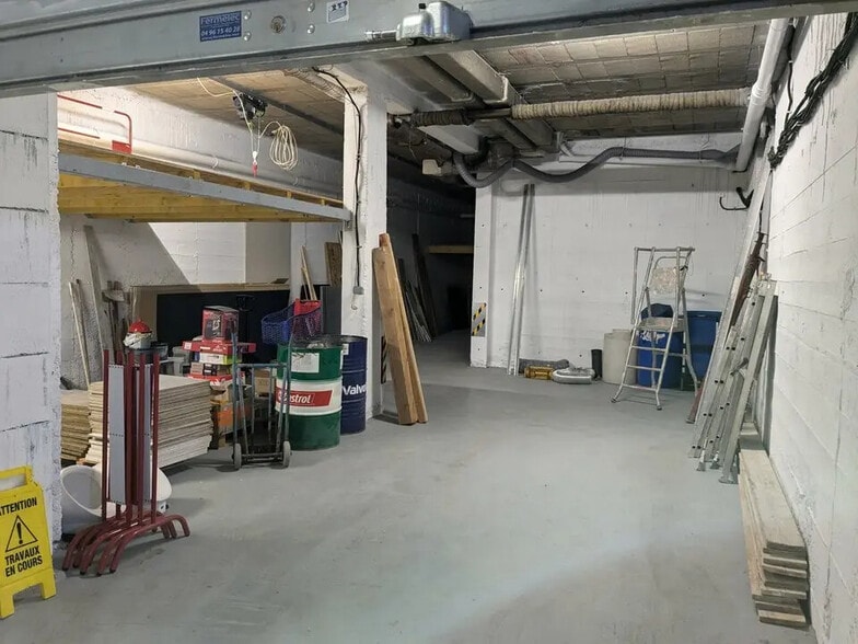 173 Chemin De Sainte Marthe, Marseille for lease - Interior Photo - Image 1 of 9