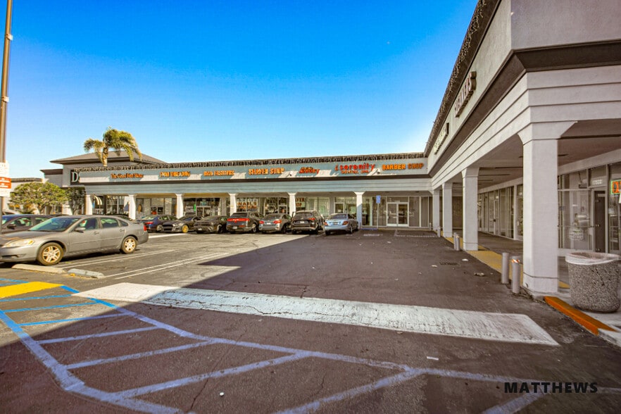17490 Hawthorne Blvd, Torrance, CA for lease - Building Photo - Image 2 of 3