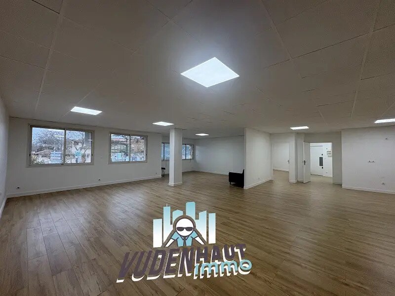 Office in Toulouse for lease Primary Photo- Image 1 of 10