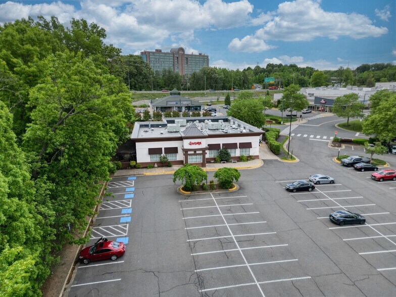 12950 Fair Lakes Shopping Ctr, Fairfax, VA à vendre - Photo du bâtiment - Image 2 de 12