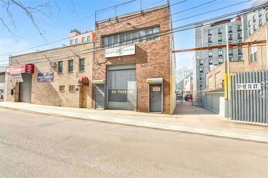 37-14 13th St, Long Island City, NY for sale - Building Photo - Image 2 of 20