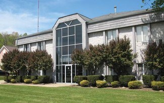 Plus de détails pour 1557 Vernon Odom Ave, Akron, OH - Bureau à louer