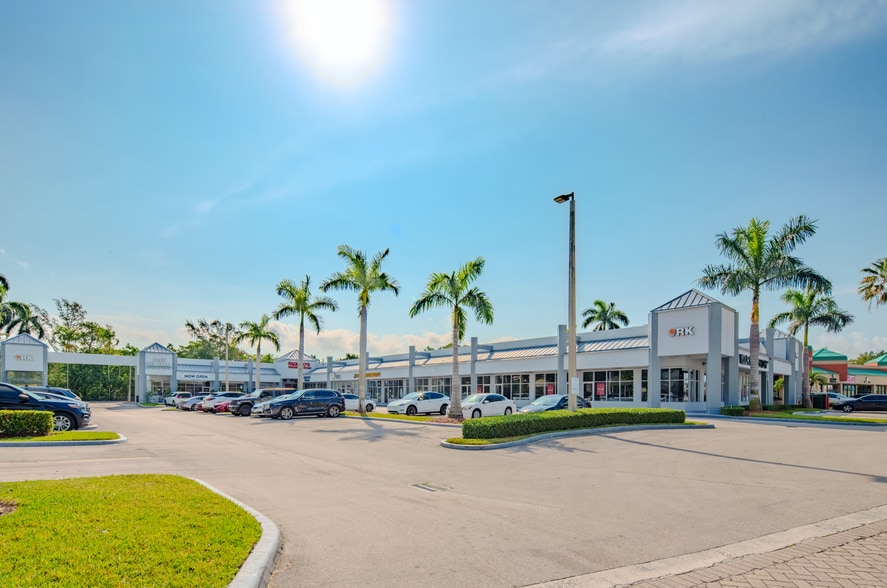 16215-16295 Biscayne Blvd, North Miami Beach, FL for lease - Building Photo - Image 3 of 4