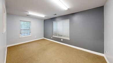 1641 S Milford Rd, Highland, MI à louer Photo intérieure- Image 2 de 4