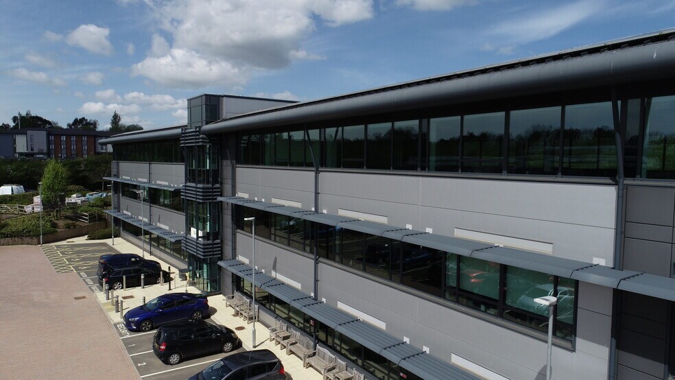 Emperor Way, Exeter à louer - Photo du bâtiment - Image 2 de 6