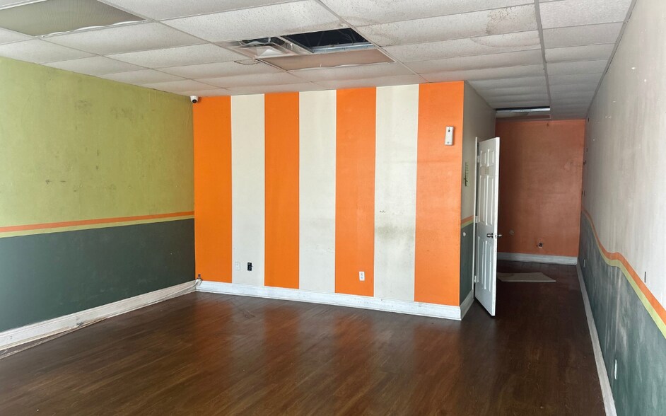 2328 Hollywood Blvd, Hollywood, FL à louer - Photo du bâtiment - Image 2 de 5