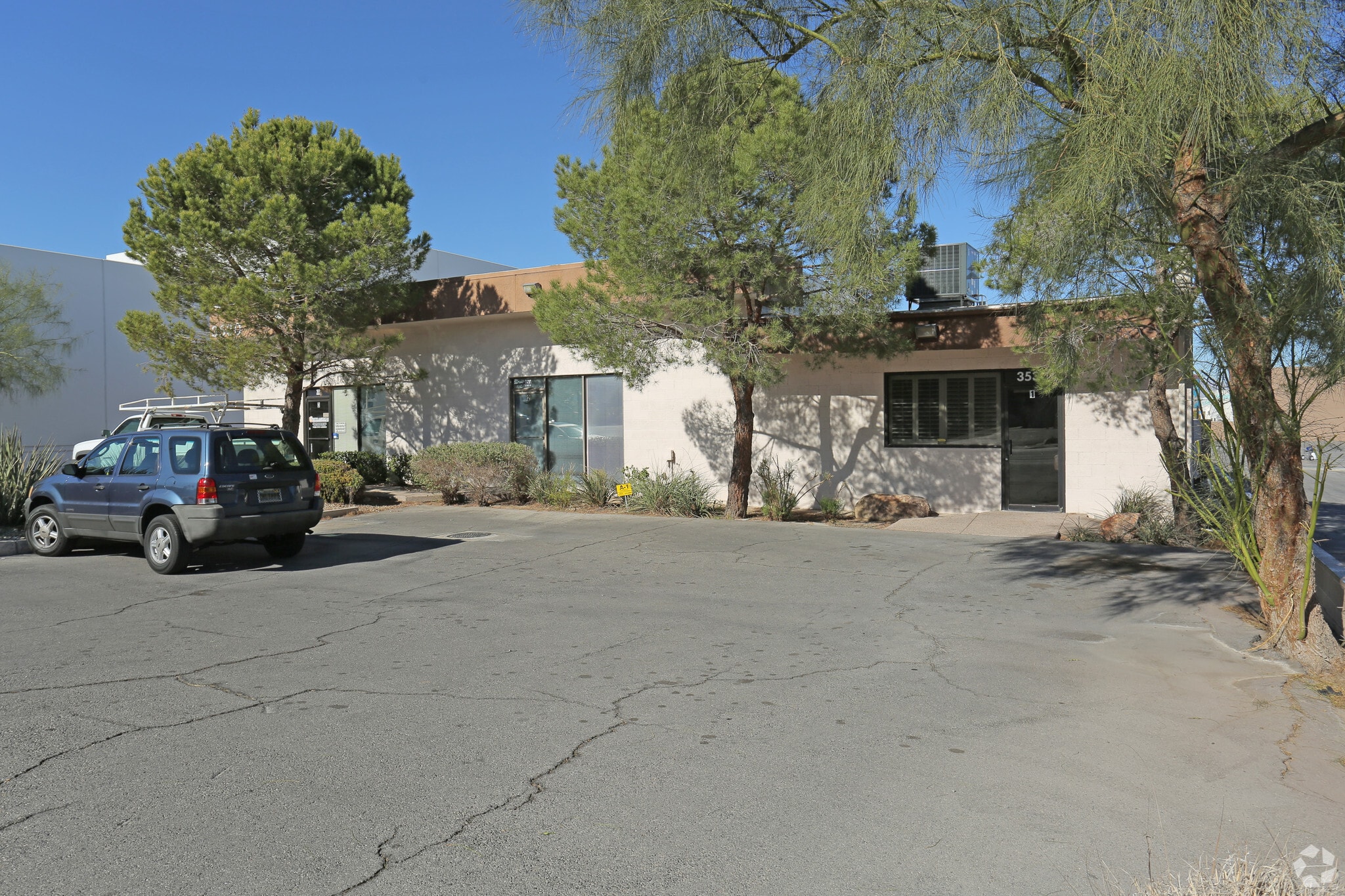 3530-3534 W Hacienda Ave, Las Vegas, NV for lease Primary Photo- Image 1 of 17