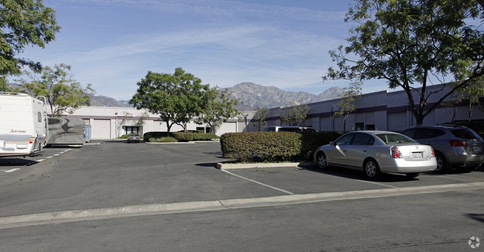 1777-1785 W Woodlawn, Upland, CA for lease - Building Photo - Image 2 of 7