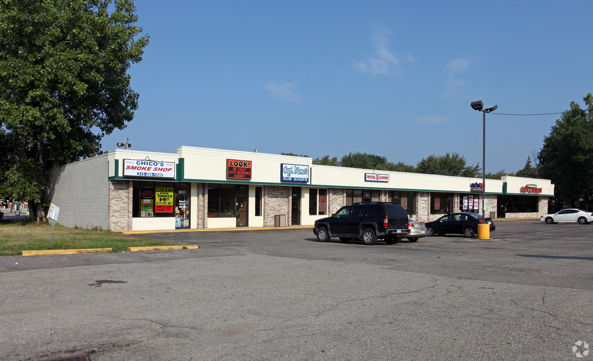 10870-10900 Beech Daly Rd, Taylor, MI for lease Primary Photo- Image 1 of 8