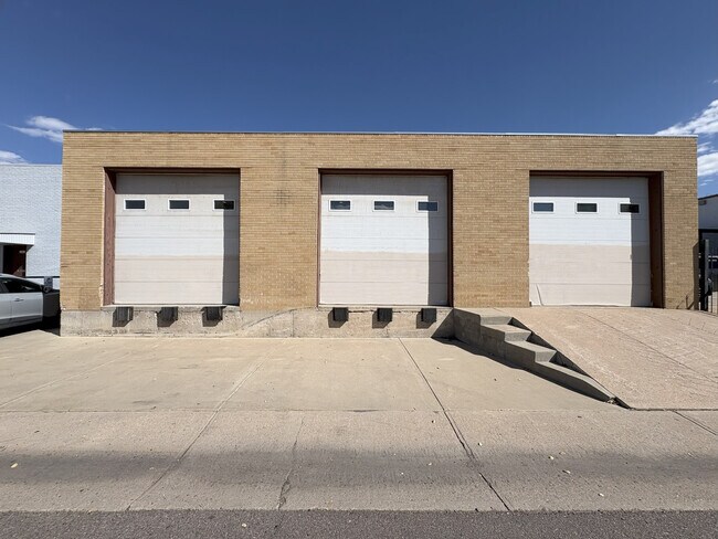 Plus de détails pour 2000-2010 S Cherokee St, Denver, CO - Industriel à louer
