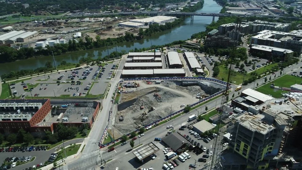 10 Lea Ave, Nashville, TN à louer - Vidéo sur l’inscription commerciale - Image 3 de 24