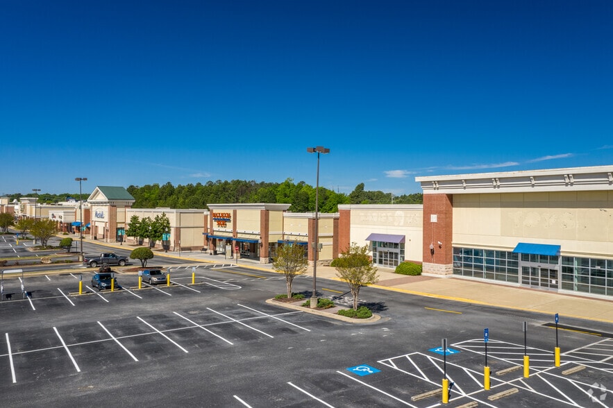 5555 Whittlesey Blvd, Columbus, GA for lease - Building Photo - Image 2 of 6