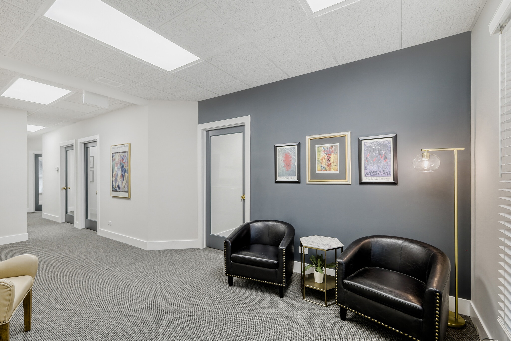 610 W Roosevelt Rd, Wheaton, IL for lease Interior Photo- Image 1 of 5
